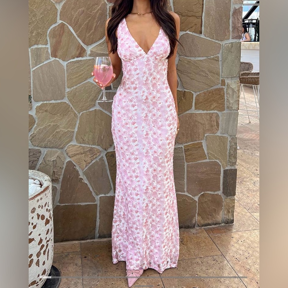 Beginning Boutique Pink and White Maxi Dress